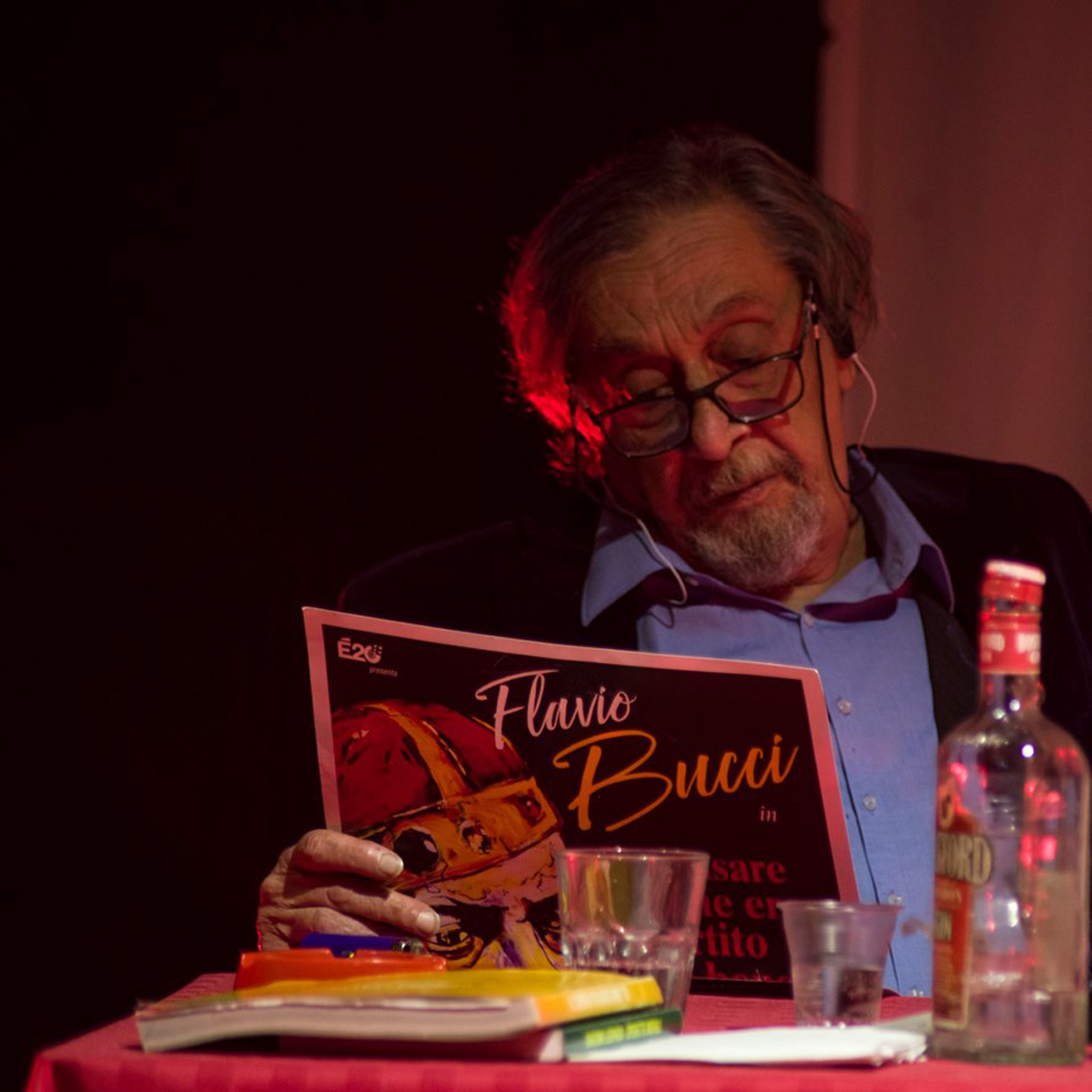 Flavio Bucci apre la Stagione del Teatro comunale di Caltanissetta con un racconto autobiografico scritto a quattro mani con il regista Marco Mattolini