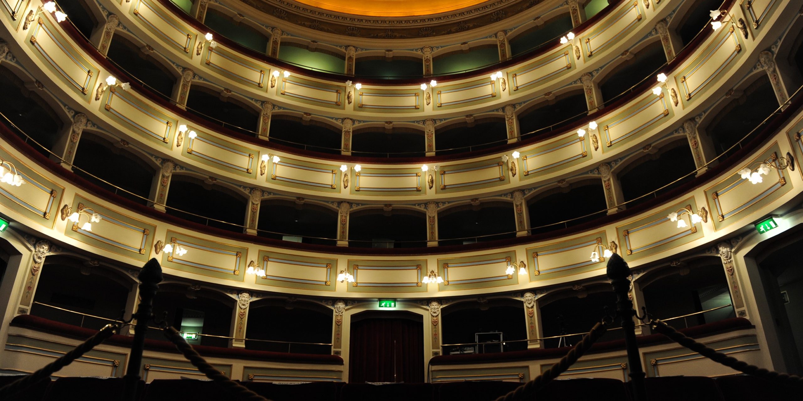 C’è ancora tempo per abbonarsi a “Flussi Continui”, la nuova stagione del Teatro Garibaldi di Enna: 22 titoli tra prosa, musica, danza e teatro per ragazzi