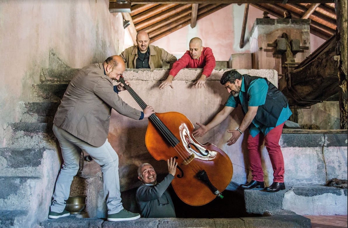 Sicily Folk Fest, a Savoca il folk “Fora tempu” dei Lautari
