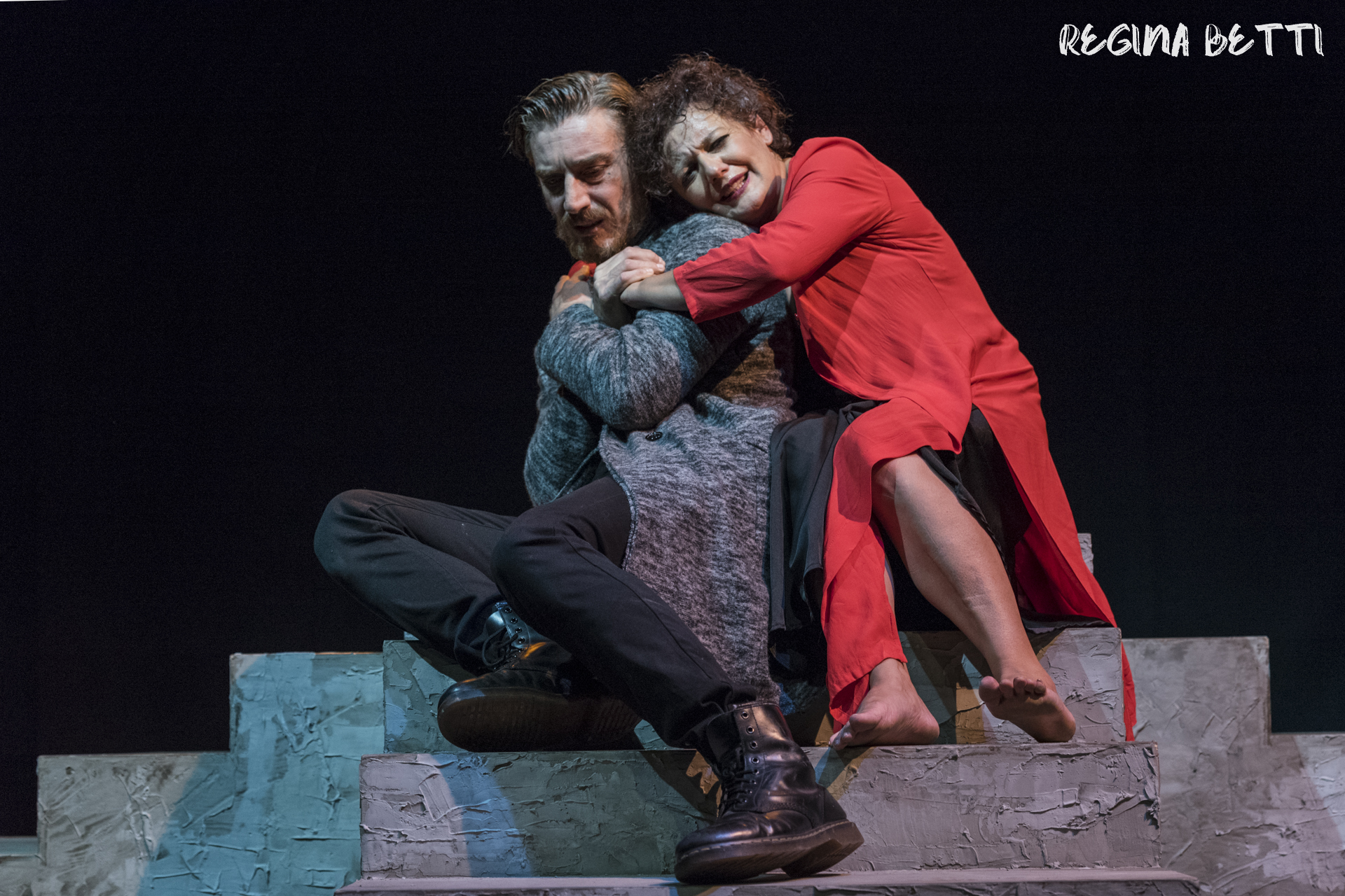 Luana Toscano e Liborio Natali protagonisti della “Medea” poco convenzionale firmata da Sebastiano Mancuso