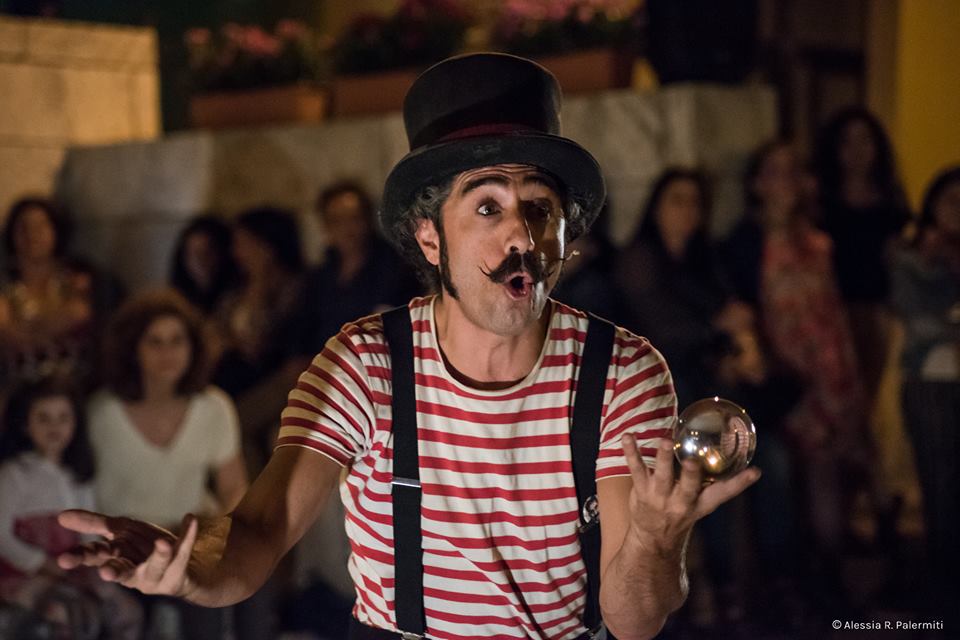 Per “Cirque” da Zō la clownerie di Monsieur Barnaba