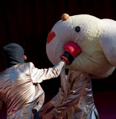 Da Zō arriva “Rubbish Rabbit”, lo spettacolo pazzo, diverso e libero di Tony Clifton Circus