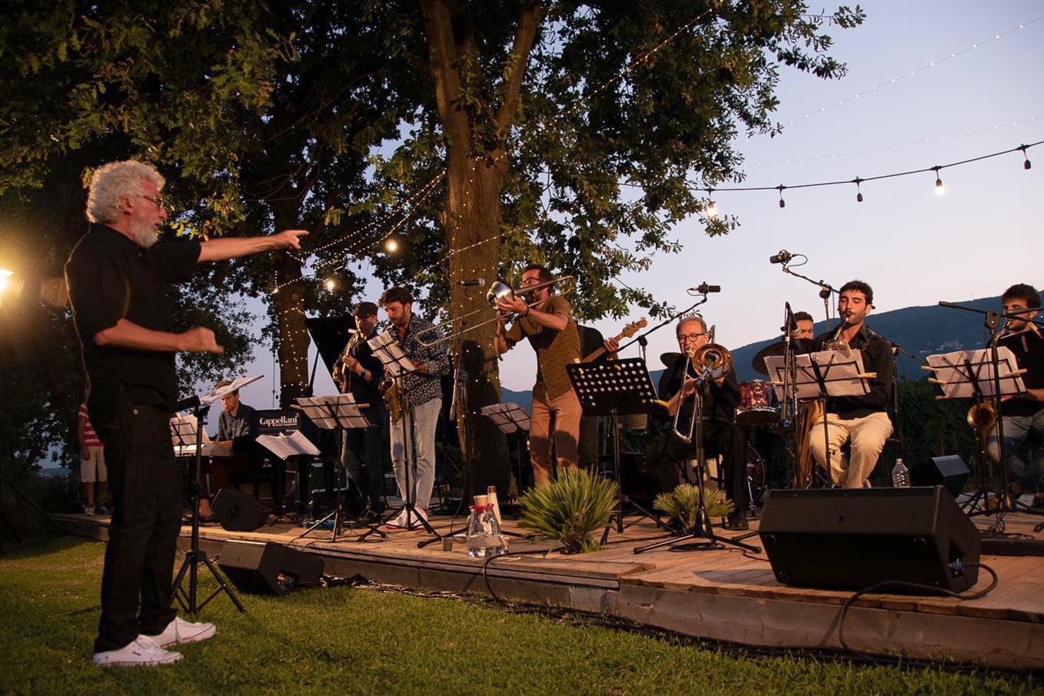 “Jazz in vigna”, a Santa Venerina radici jazz e popolari per la Monk Jazz Orchestra