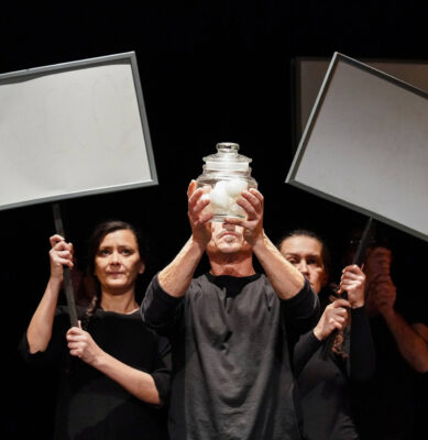 “Alter”, da Zō Centro culture contemporanee la performance visiva di Stalker Teatro sull’arte contemporanea