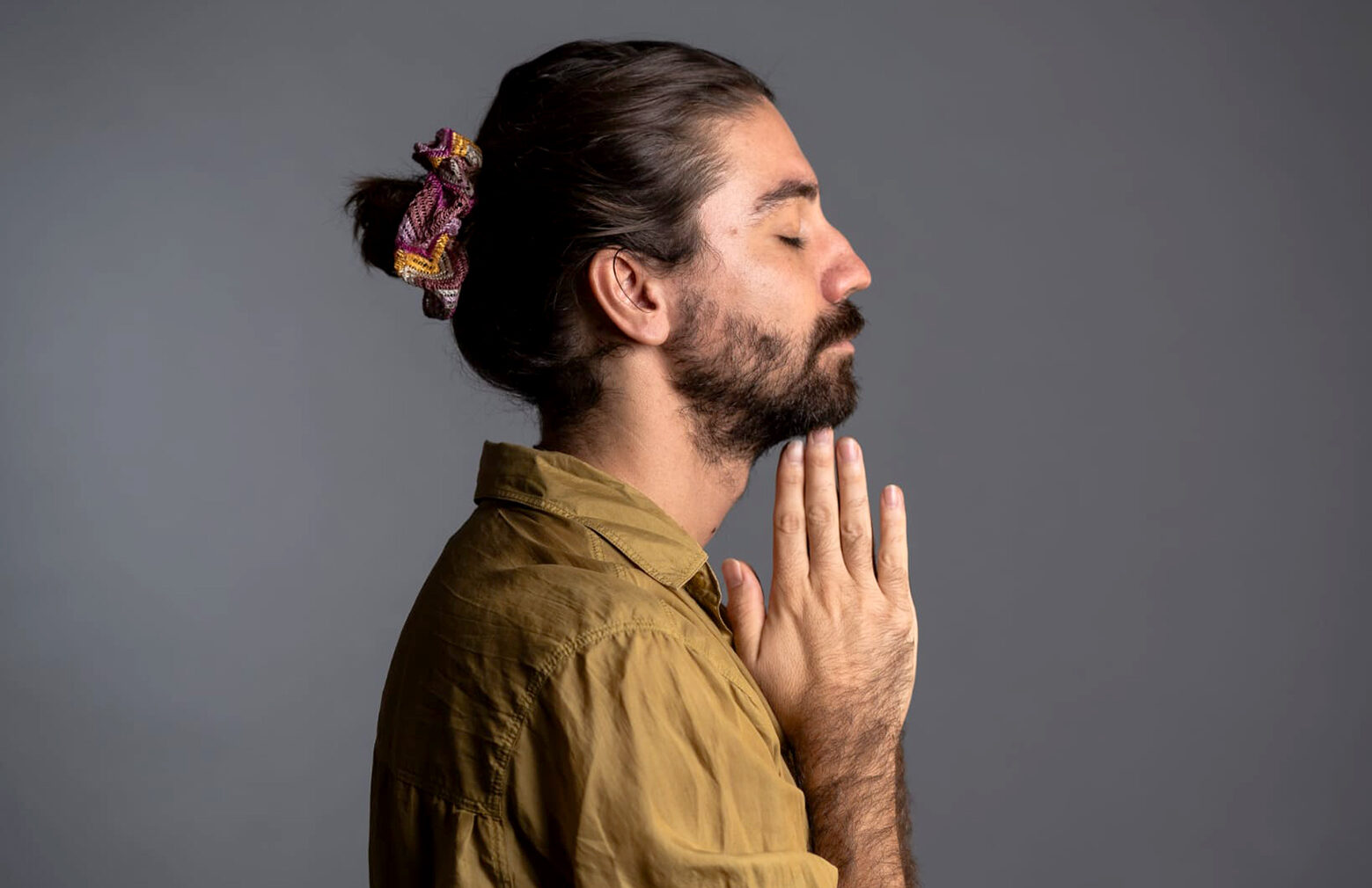 Con la Sicilia fuori dai cliché di Alessio Bondì, da Zō il secondo live di “Fuori Salotto”