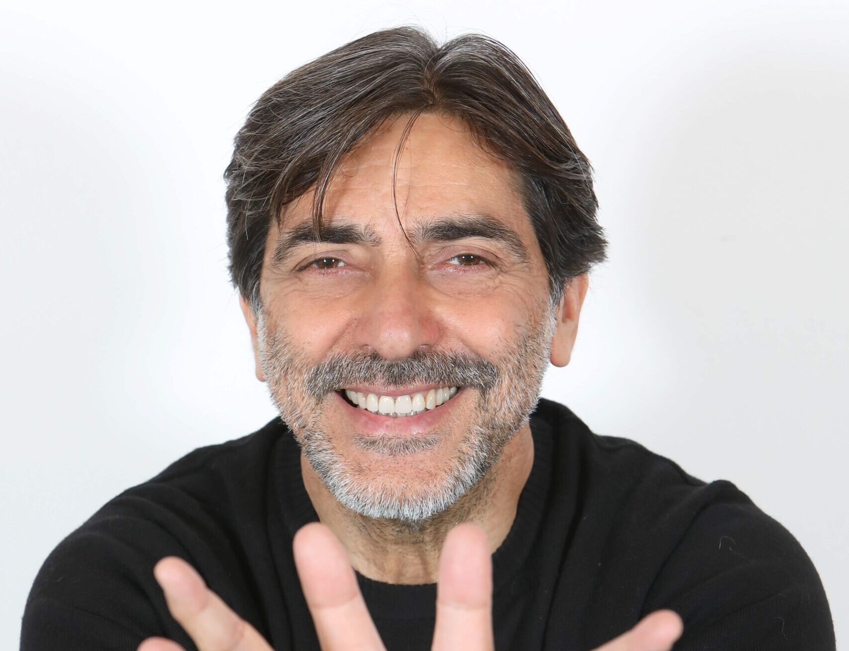 “Metti che rinasco”, all’Agricantus il nuovo spettacolo di Sergio Vespertino è già sold out